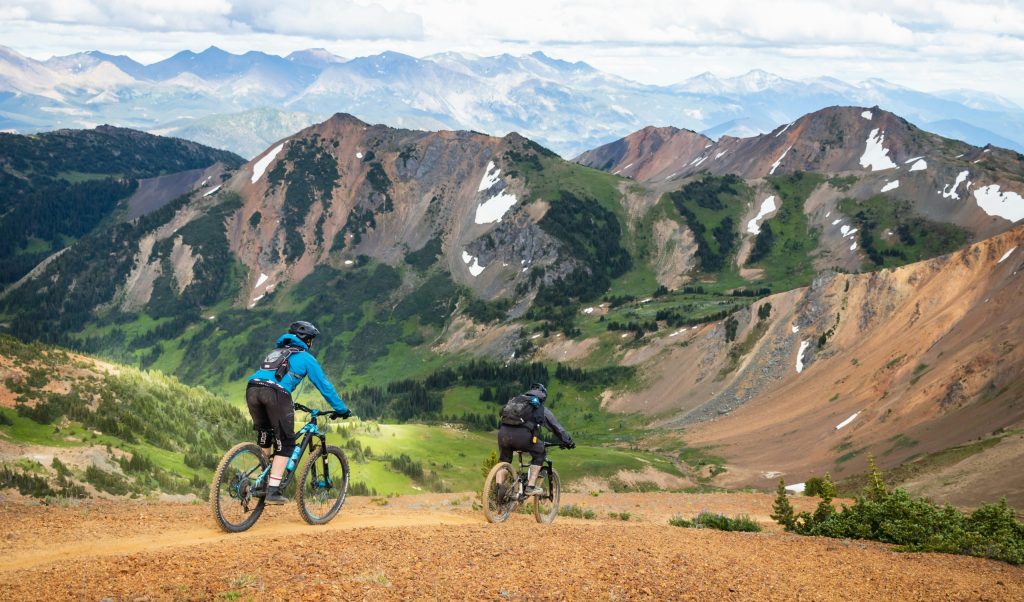 meshtastic outdoor activitiy biking hiking skiing sailing use case