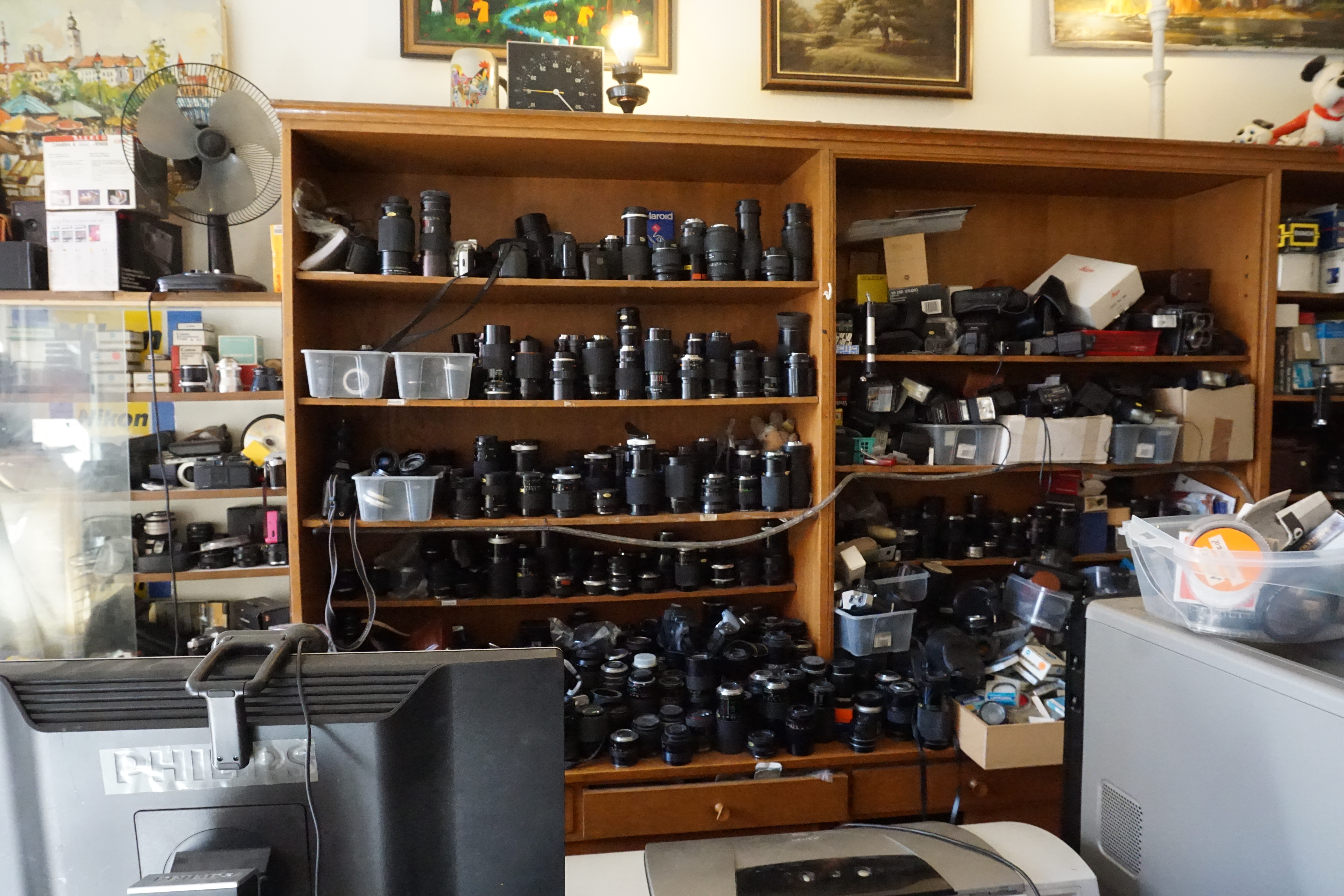 gerard Wiener camera repair shop DSC04245
