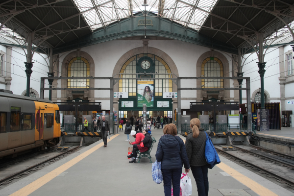 Zeiss 28-85mm f3.3-4 A7C02346