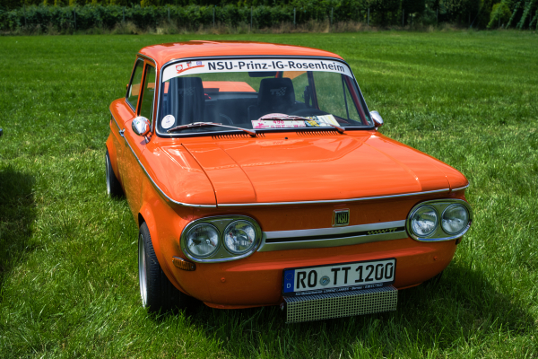 Zeiss Batis Distagon 40mm f2 CF A701853; NSU Prinz 1200 TT year 1967 - 1972; Motto: "Drive prince and you are king"