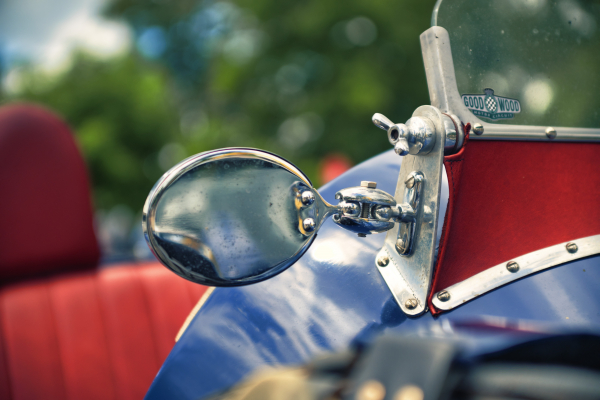 Carl Zeiss Vario Sonnar 28-85mm f3.3-4 A7C05396, Riley Coventry MPH 1935