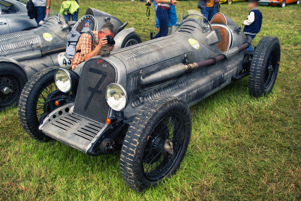 Carl Zeiss Vario Sonnar 28-85mm f3.3-4 A7C05451, Alfa Romeo Superleggera