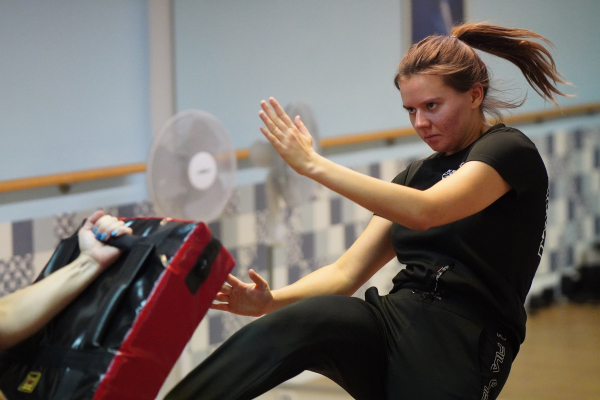 Krav Maga Munich Germany Zeiss Batis 85mm f1.8 lens 2020-01-18-10-38-47 DSC00793