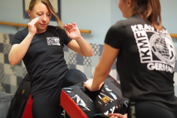 Krav Maga Munich Germany Zeiss Batis 85mm f1.8 lens 2020-01-18-10-39-31 DSC00847
