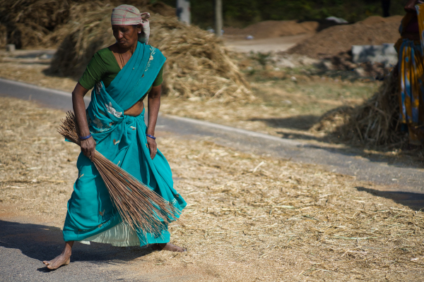 Nikkor-Ai-S-105mm-f2.5-lens-Sony-a7ii-camera-A7 03032