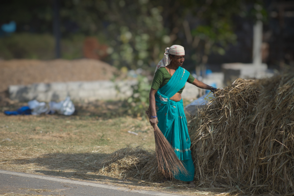 Nikkor-Ai-S-105mm-f2.5-lens-Sony-a7ii-camera-A7 03040