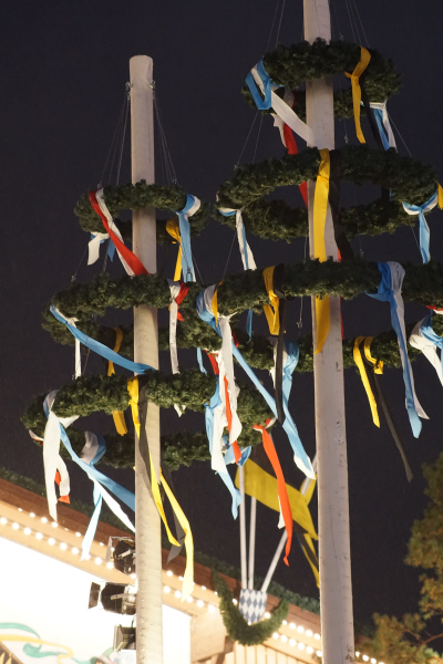 DSC07824 Viltrox 85mm f1.8 lens night image Octoberfest Munich