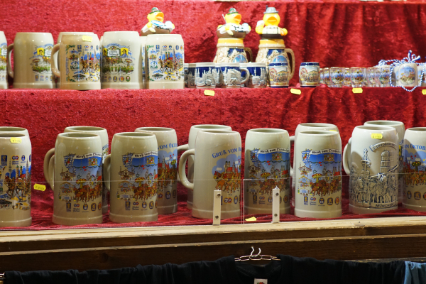 DSC08148 Viltrox 85mm f1.8 lens night image Octoberfest Munich