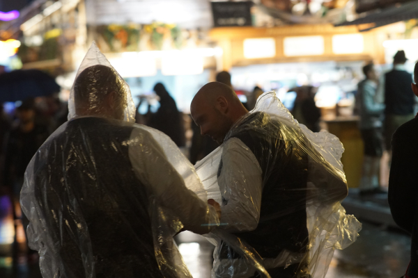 DSC08185 Viltrox 85mm f1.8 lens night image Octoberfest Munich